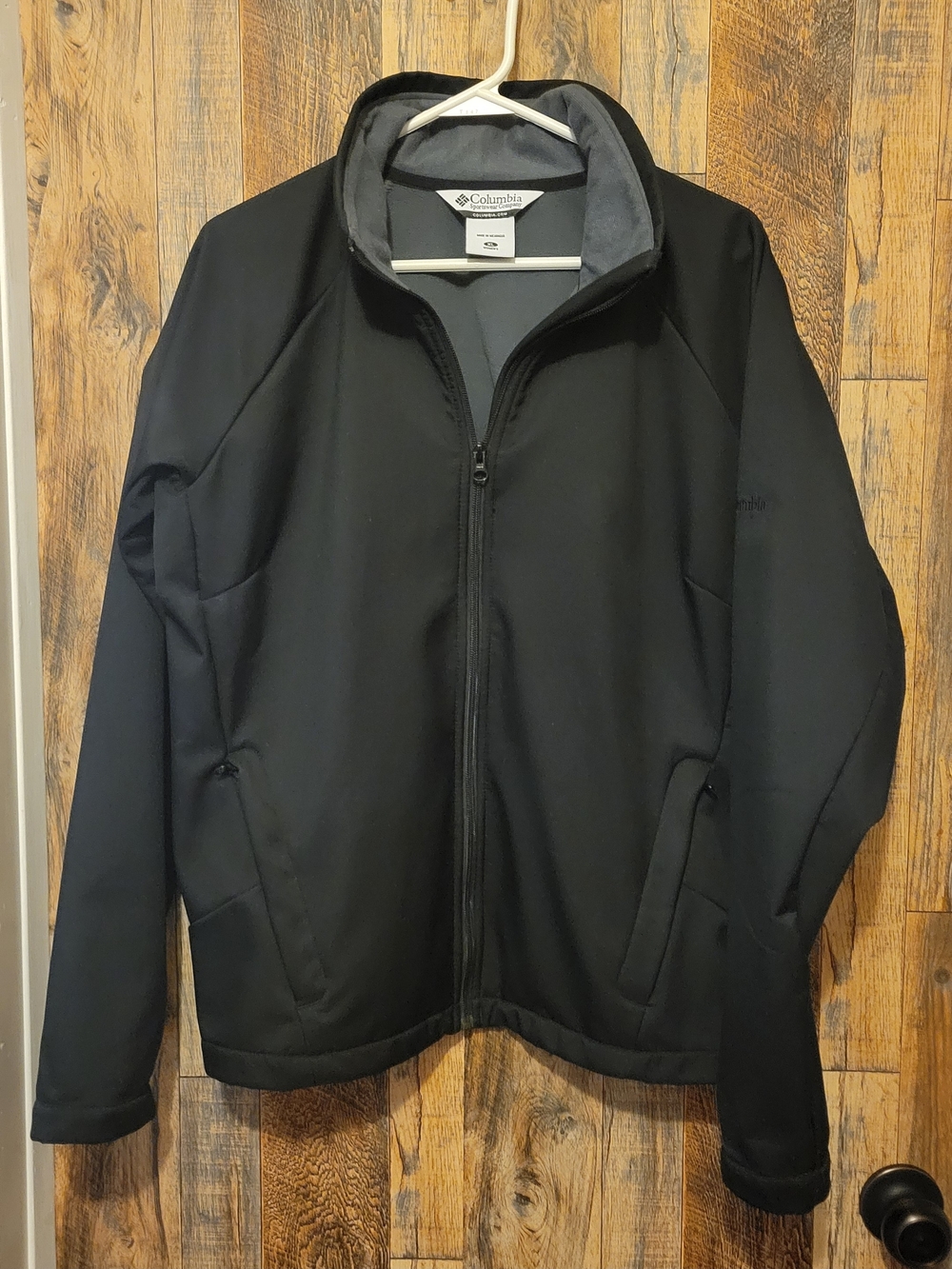 Columbia Womens Black Lightweight Full-Zip Shirt Jacket